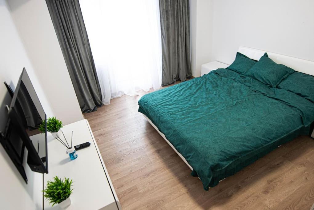 Ultra Central Luxury 3Br 2Bath Apt & Amazing Views Bukarest Exteriör bild