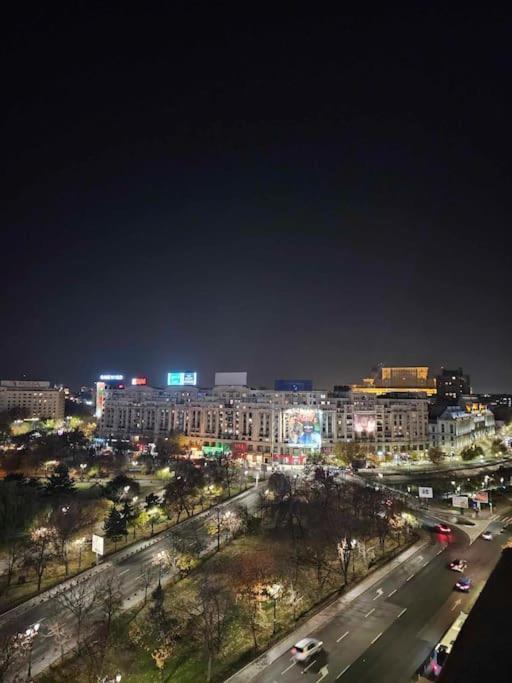 Ultra Central Luxury 3Br 2Bath Apt & Amazing Views Bukarest Exteriör bild